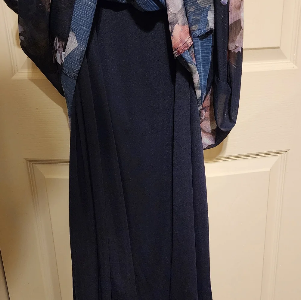 Dress - Picture 3 of 6